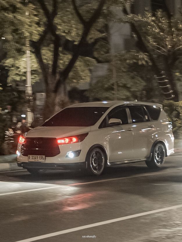 Mobil Penggerak Roda Belakang: Pengertian, Jenis, dan Kelebihannya